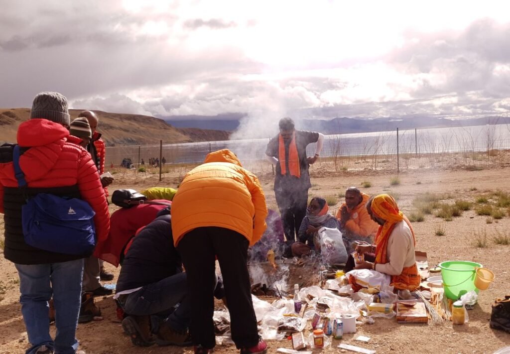 Puja at Lake Manasarovar